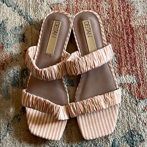 Deltan Striped Sandals in Striped Pink Size 9